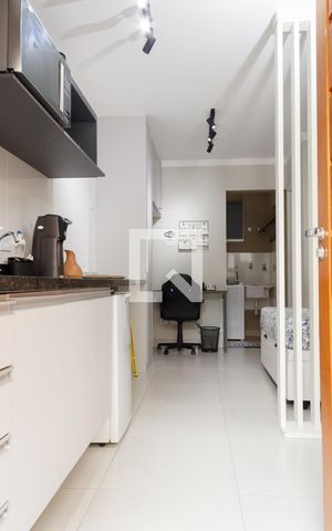 Studio para alugar com 32m², 1 quarto e sem vaga Studio para alugar com 32m², 1 quarto e sem vagaCozinha