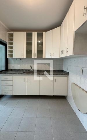 Apartamento à venda com 120m², 3 quartos e 2 vagasCozinha