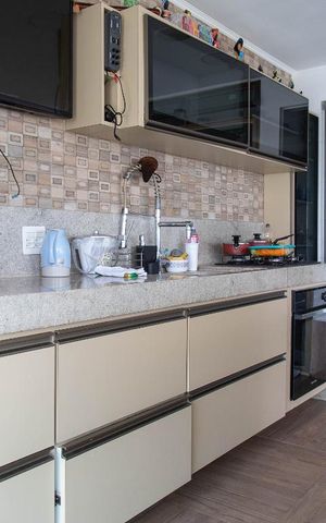 Apartamento à venda com 189m², 3 quartos e 3 vagas Apartamento à venda com 189m², 3 quartos e 3 vagasVaranda gourmet