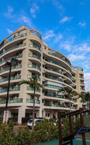 Apartamento à venda com 189m², 3 quartos e 3 vagas Apartamento à venda com 189m², 3 quartos e 3 vagasFachada do bloco