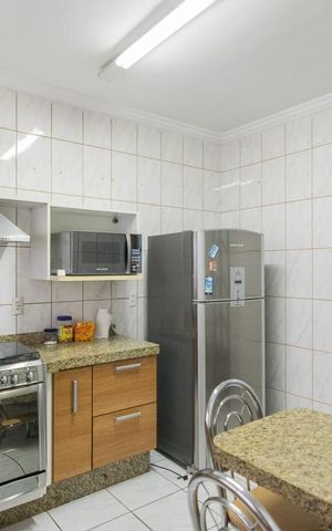 Casa de condomínio à venda com 260m², 4 quartos e 2 vagas Casa de condomínio à venda com 260m², 4 quartos e 2 vagasCozinha