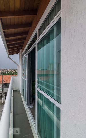 Casa de condomínio à venda com 260m², 4 quartos e 2 vagas Casa de condomínio à venda com 260m², 4 quartos e 2 vagasVaranda da Sala 2