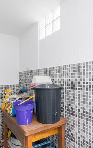 Casa de condomínio à venda com 260m², 4 quartos e 2 vagas Casa de condomínio à venda com 260m², 4 quartos e 2 vagasQuintal