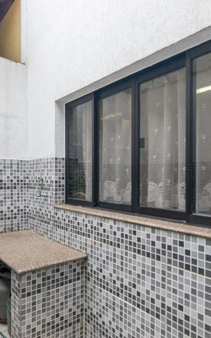 Casa de condomínio à venda com 260m², 4 quartos e 2 vagas Casa de condomínio à venda com 260m², 4 quartos e 2 vagasQuintal
