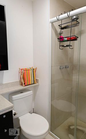 Studio à venda com 42m², 1 quarto e sem vaga Studio à venda com 42m², 1 quarto e sem vagaBanheiro