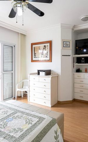 Casa à venda com 484m², 5 quartos e 3 vagas Casa à venda com 484m², 5 quartos e 3 vagasSuite 3