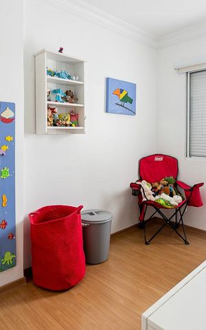 Casa à venda com 484m², 5 quartos e 3 vagas Casa à venda com 484m², 5 quartos e 3 vagasQuarto
