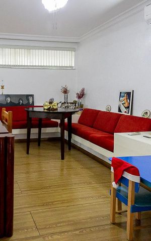 Casa à venda com 484m², 5 quartos e 3 vagas Casa à venda com 484m², 5 quartos e 3 vagasSalão de Festas