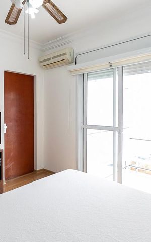 Casa à venda com 484m², 5 quartos e 3 vagas Casa à venda com 484m², 5 quartos e 3 vagasSuite 2