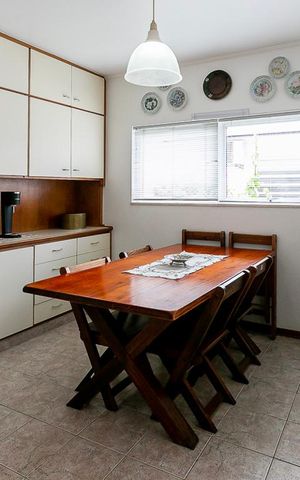 Casa à venda com 484m², 5 quartos e 3 vagas Casa à venda com 484m², 5 quartos e 3 vagasCopa