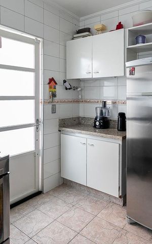 Casa à venda com 484m², 5 quartos e 3 vagas Casa à venda com 484m², 5 quartos e 3 vagasCozinha