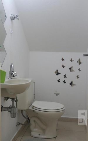 Casa para alugar com 140m², 3 quartos e 2 vagasLavabo