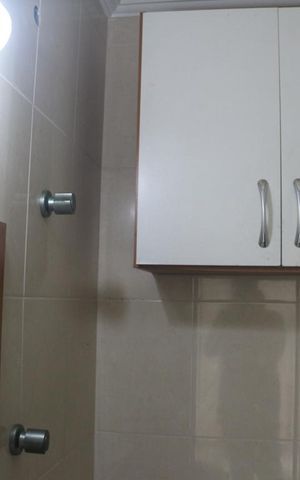 Casa para alugar com 140m², 3 quartos e 2 vagasBanheiro de Serviço