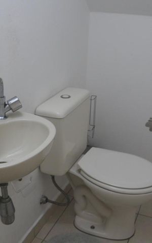 Casa para alugar com 140m², 3 quartos e 2 vagasLavabo
