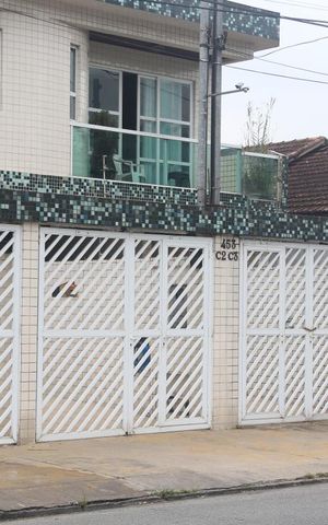 Casa para alugar com 140m², 3 quartos e 2 vagasFachada