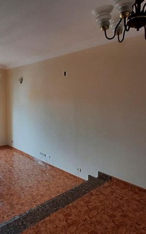 Casa à venda com 270m², 3 quartos e 4 vagasSala Estar