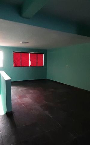 Casa à venda com 270m², 3 quartos e 4 vagasGaragem
