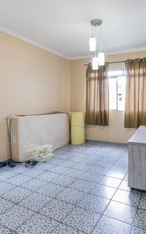 Casa à venda com 148m², 3 quartos e 2 vagas Casa à venda com 148m², 3 quartos e 2 vagasSala