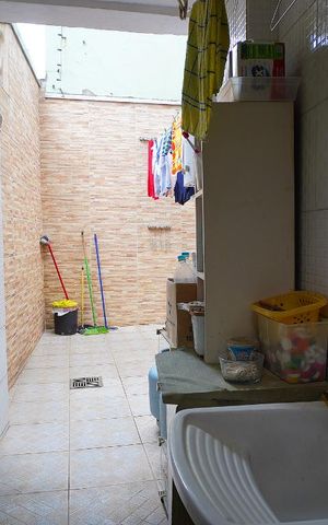 Casa à venda com 188m², 4 quartos e 2 vagasArea de Serviço