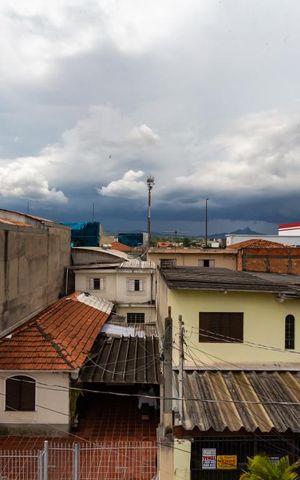 Casa à venda com 600m², 5 quartos e 3 vagas Casa à venda com 600m², 5 quartos e 3 vagasVista
