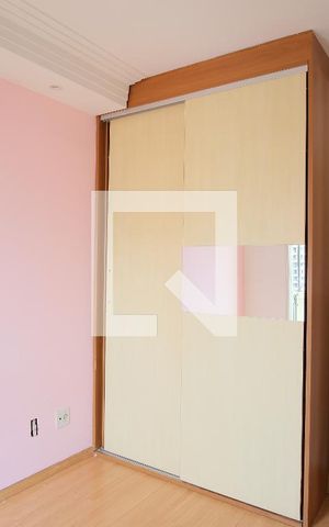 Apartamento à venda com 77m², 2 quartos e 2 vagasSuíte