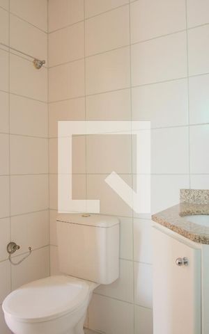 Apartamento à venda com 77m², 2 quartos e 2 vagasBanheiro da Suíte