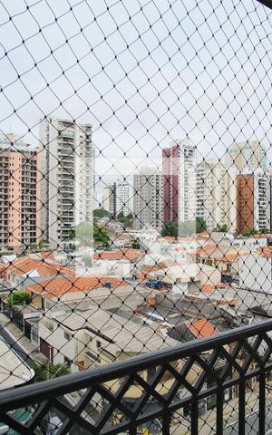 Apartamento à venda com 77m², 2 quartos e 2 vagasVaranda