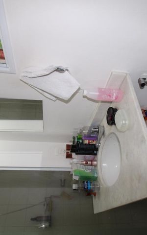 Apartamento à venda com 67m², 2 quartos e 1 vagaBanheiro Social