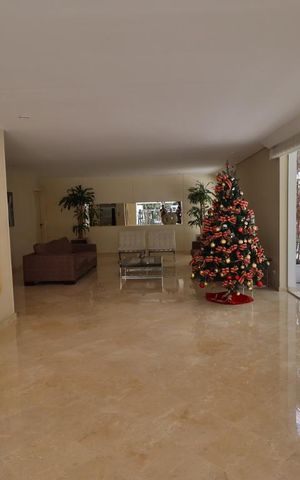 Apartamento à venda com 293m², 4 quartos e 4 vagasHall