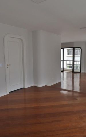 Apartamento à venda com 293m², 4 quartos e 4 vagasSala