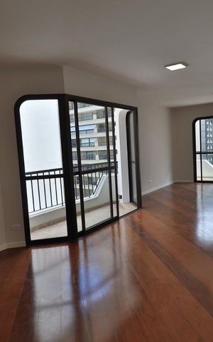 Apartamento à venda com 293m², 4 quartos e 4 vagasSala