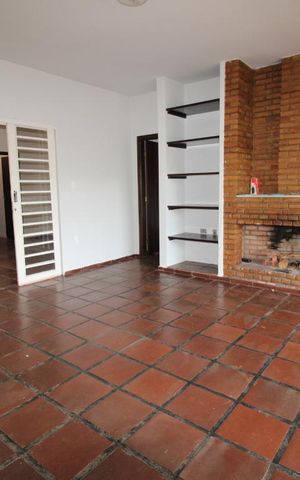 Casa à venda com 287m², 5 quartos e 6 vagasSala 2