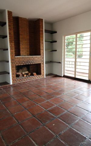 Casa à venda com 287m², 5 quartos e 6 vagasSala 2