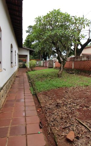 Casa à venda com 287m², 5 quartos e 6 vagasJardim