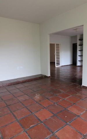 Casa à venda com 287m², 5 quartos e 6 vagasSala de Jantar