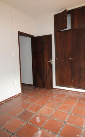 Casa à venda com 287m², 5 quartos e 6 vagasQuarto 3