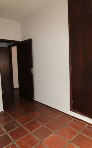 Casa à venda com 287m², 5 quartos e 6 vagasQuarto 1