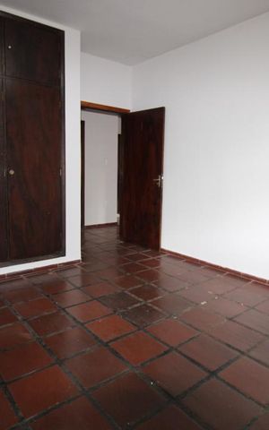 Casa à venda com 287m², 5 quartos e 6 vagasQuarto 5