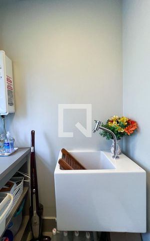 Apartamento à venda com 65m², 2 quartos e 1 vagaÁrea de Serviço
