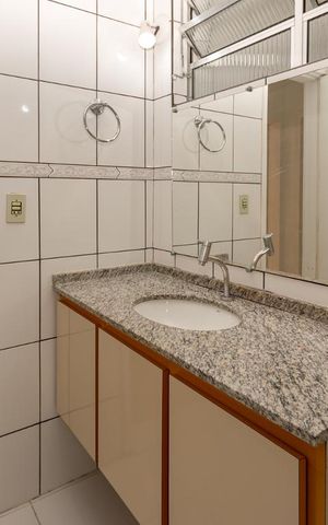 Apartamento à venda com 92m², 2 quartos e sem vaga Apartamento à venda com 92m², 2 quartos e sem vagaBanheiro