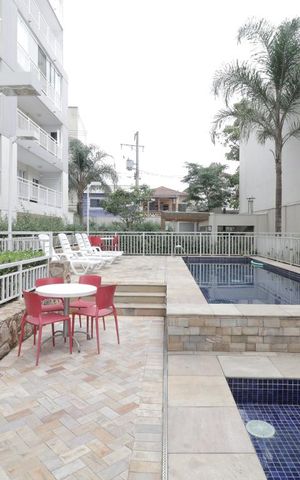 Apartamento à venda com 32m², 1 quarto e sem vagaÁrea comum - Piscina