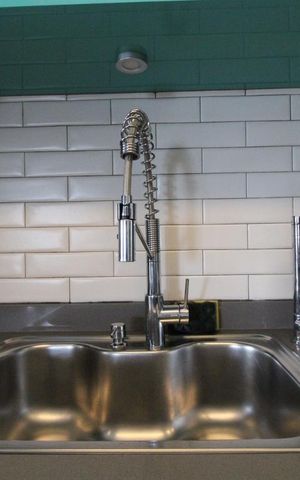 Apartamento para alugar com 74m², 2 quartos e 1 vagaPia da cozinha