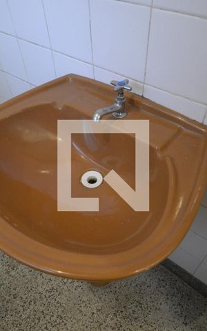 Apartamento à venda com 44m², 1 quarto e sem vagaBanheiro