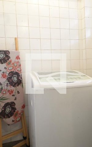 Apartamento à venda com 44m², 1 quarto e sem vagaÁrea de Serviço