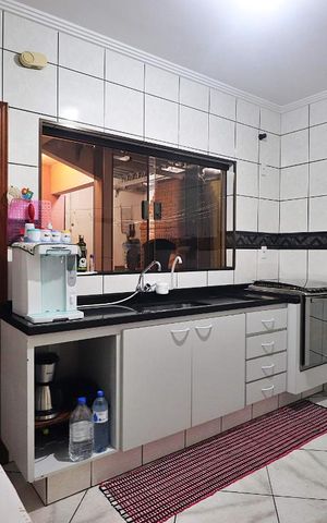 Casa à venda com 181m², 3 quartos e 2 vagasCozinha