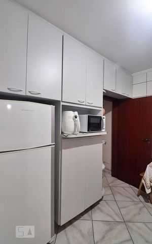 Casa à venda com 181m², 3 quartos e 2 vagasCozinha