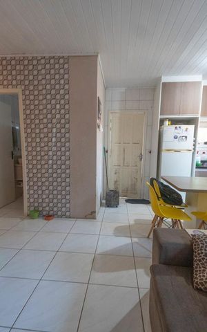 Casa para alugar com 47m², 2 quartos e 2 vagasSala