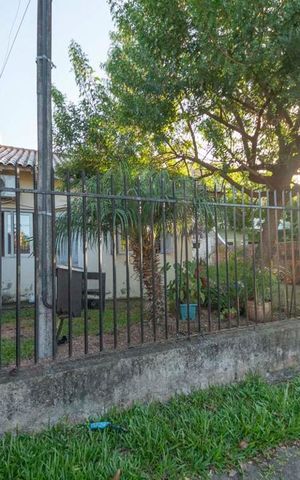 Casa para alugar com 47m², 2 quartos e 2 vagasFachada
