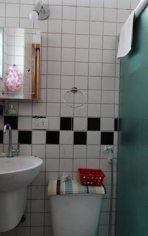 Casa à venda com 96m², 3 quartos e 1 vagaBanheiro