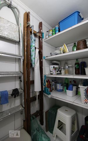 Casa à venda com 96m², 3 quartos e 1 vagaÁrea de Serviço